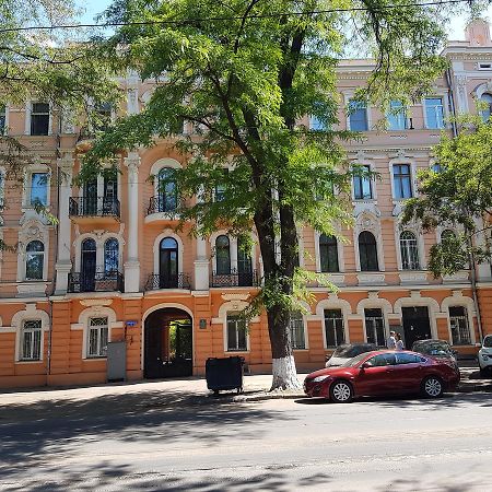 Nezhnyye Apartments Одесса Экстерьер фото
