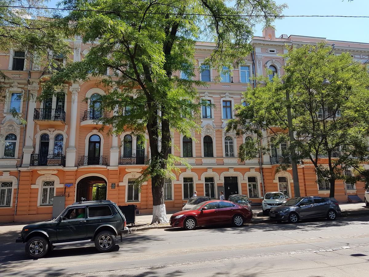 Nezhnyye Apartments Одесса Экстерьер фото