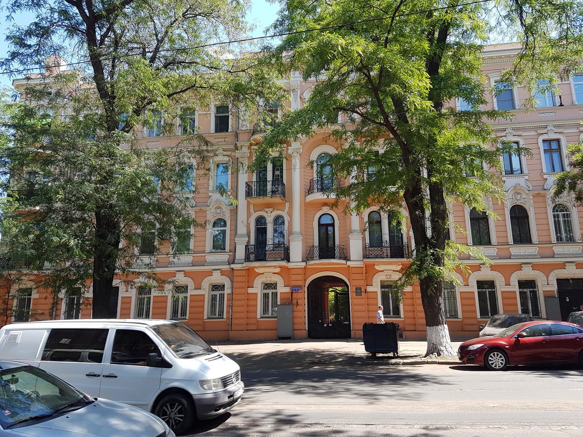 Nezhnyye Apartments Одесса Экстерьер фото